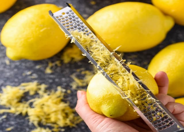 How to zest lemon without a grater